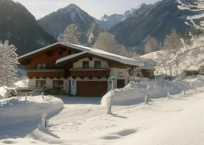 Apartment Near Area In Schladming